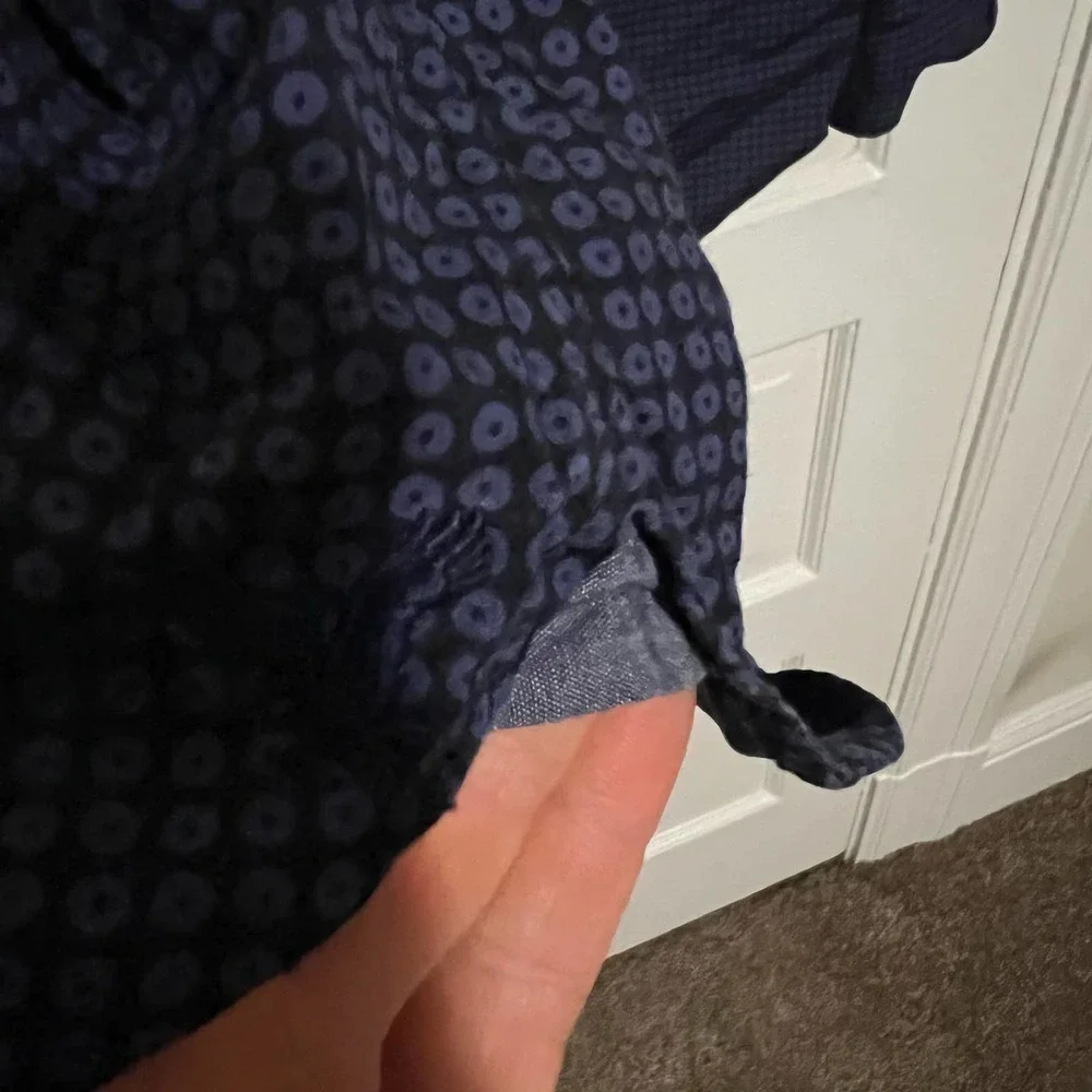 American Eagle Blue Blue Black pattern button down L